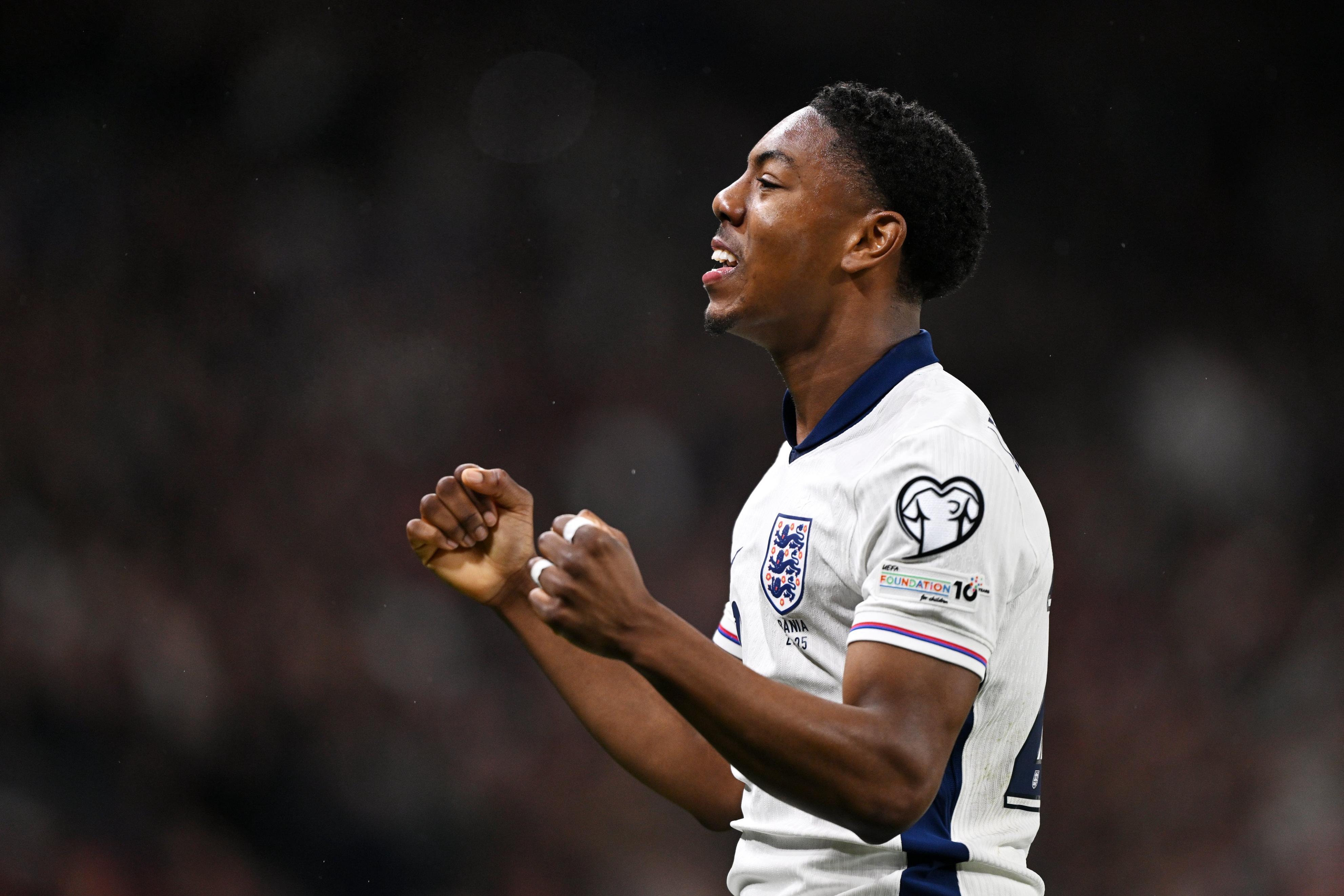 爱游戏-英格兰取胜瑞典，小组赛完美开局 